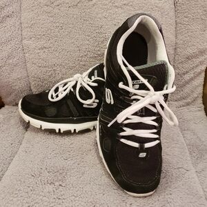 Skechers Women"s Black Athletic Shoes Size 9